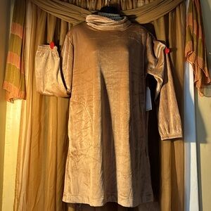 SOFTIES (NWT) Velour Funnel-Neck Lounger-Size Medium